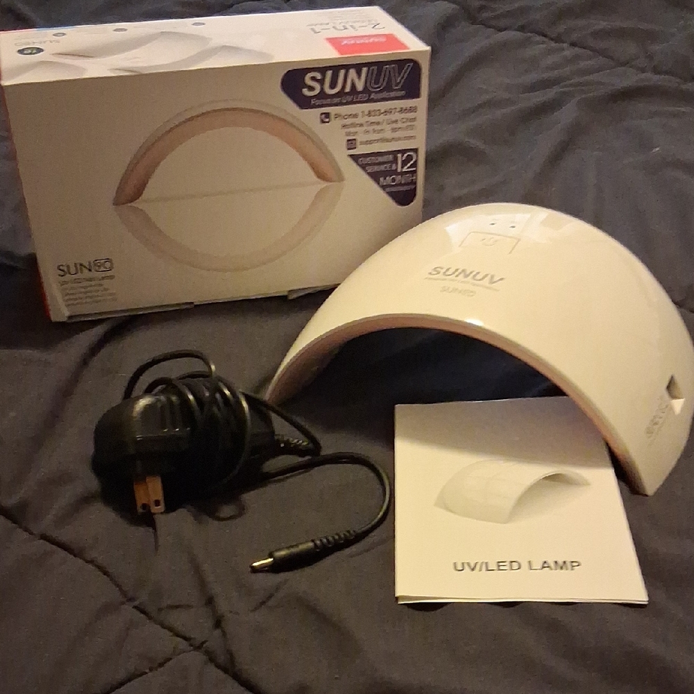 SUNUV White UV/LED Nail Lamp